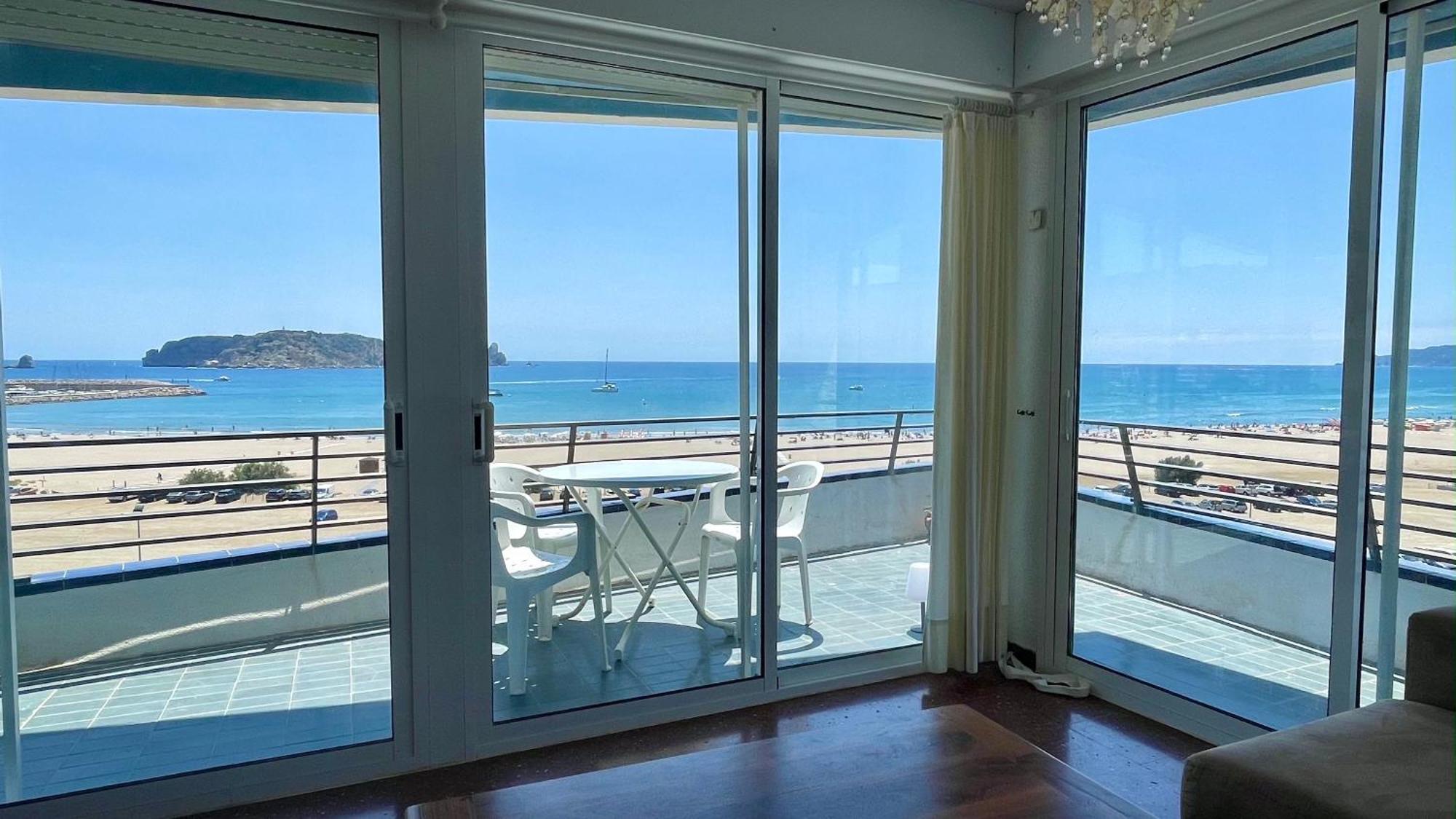 Catalonia 6-1 Apartment ลาเอสตาร์ติต ภายนอก รูปภาพ